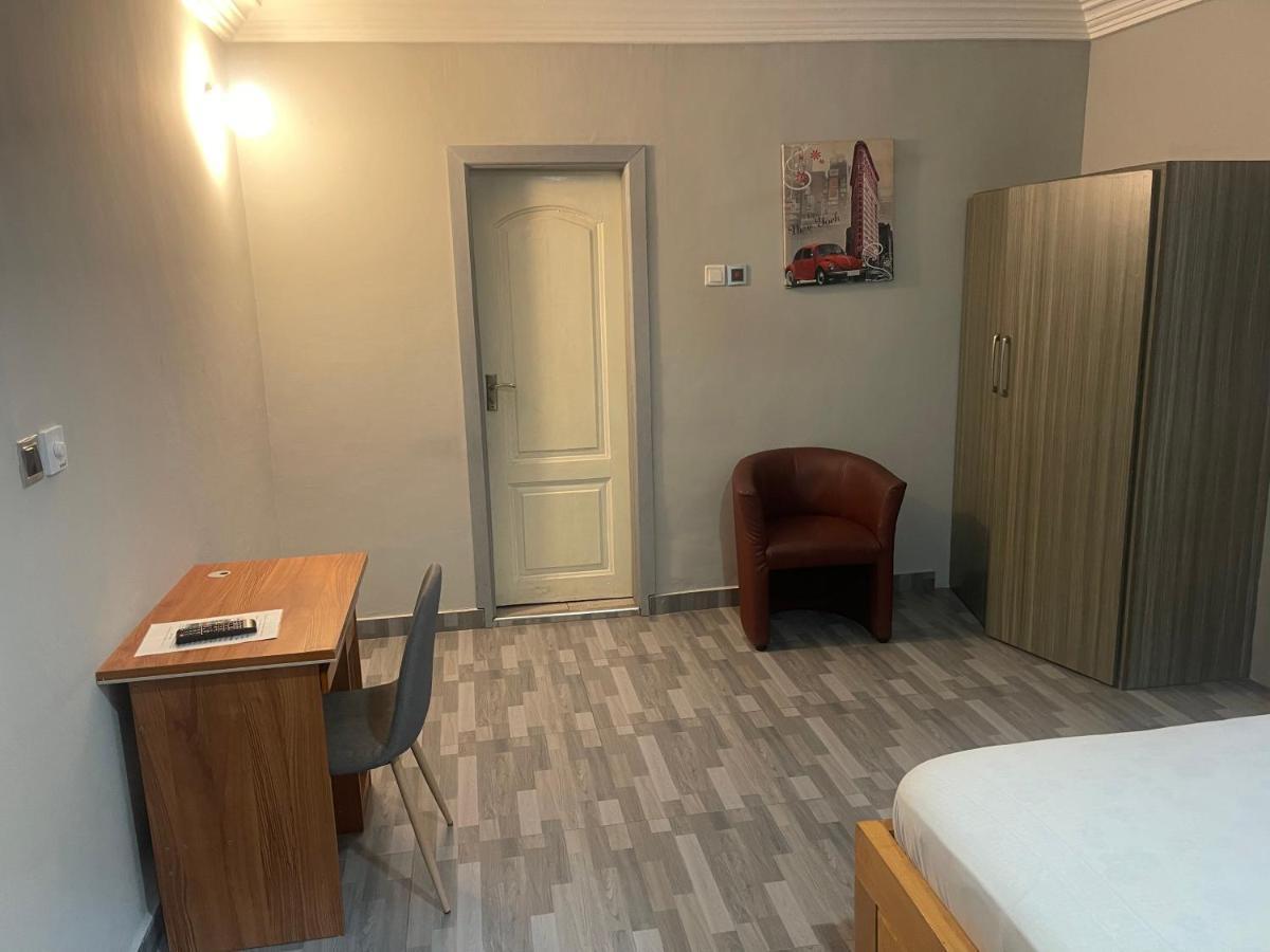 Madina Bonsukoda Lodge מראה חיצוני תמונה