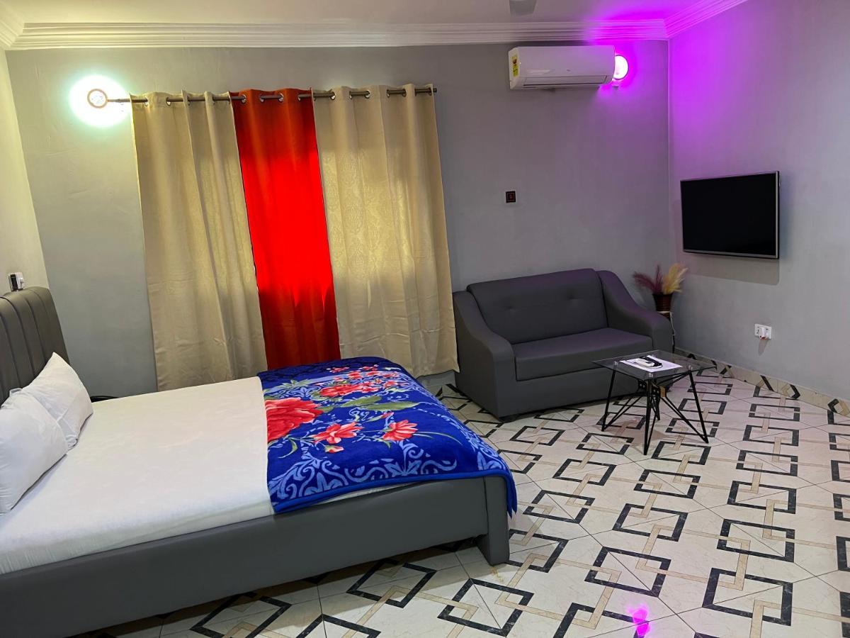Madina Bonsukoda Lodge מראה חיצוני תמונה