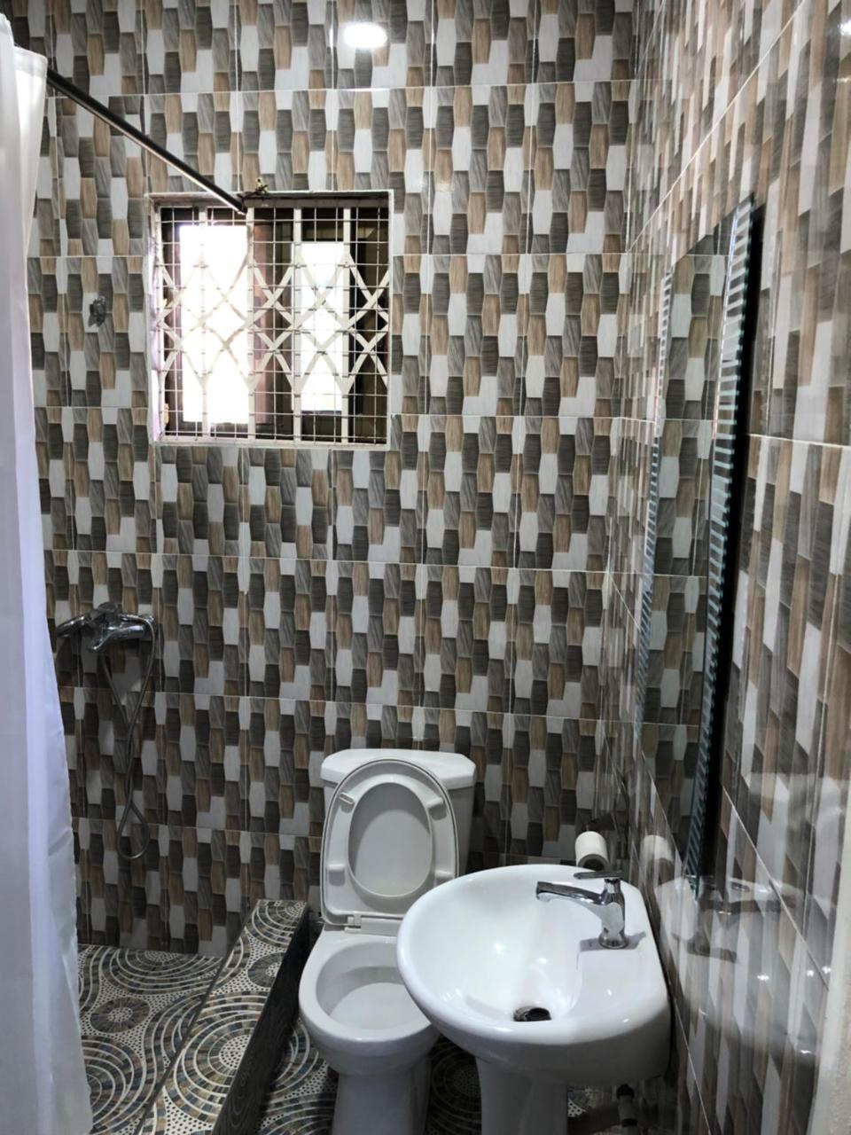 Madina Bonsukoda Lodge מראה חיצוני תמונה