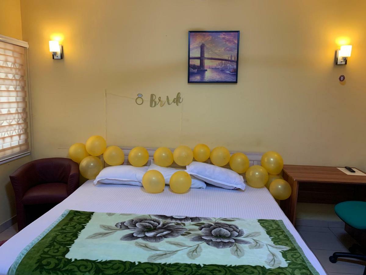 Madina Bonsukoda Lodge מראה חיצוני תמונה